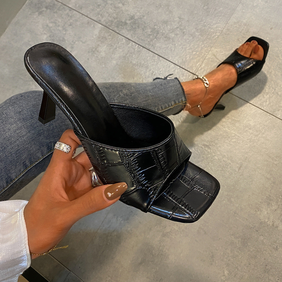 Sunny Cushioned Sandals