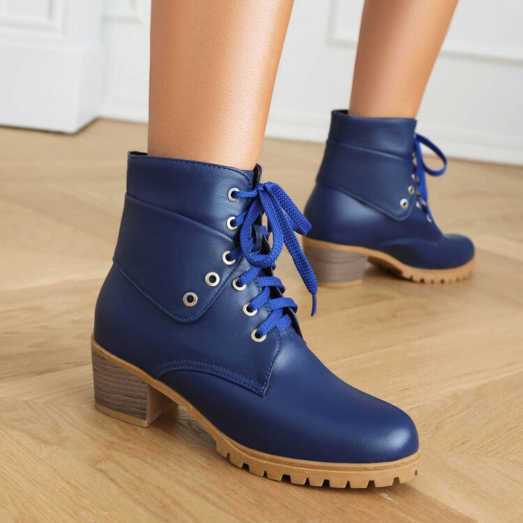 Coastal Minimal Boots