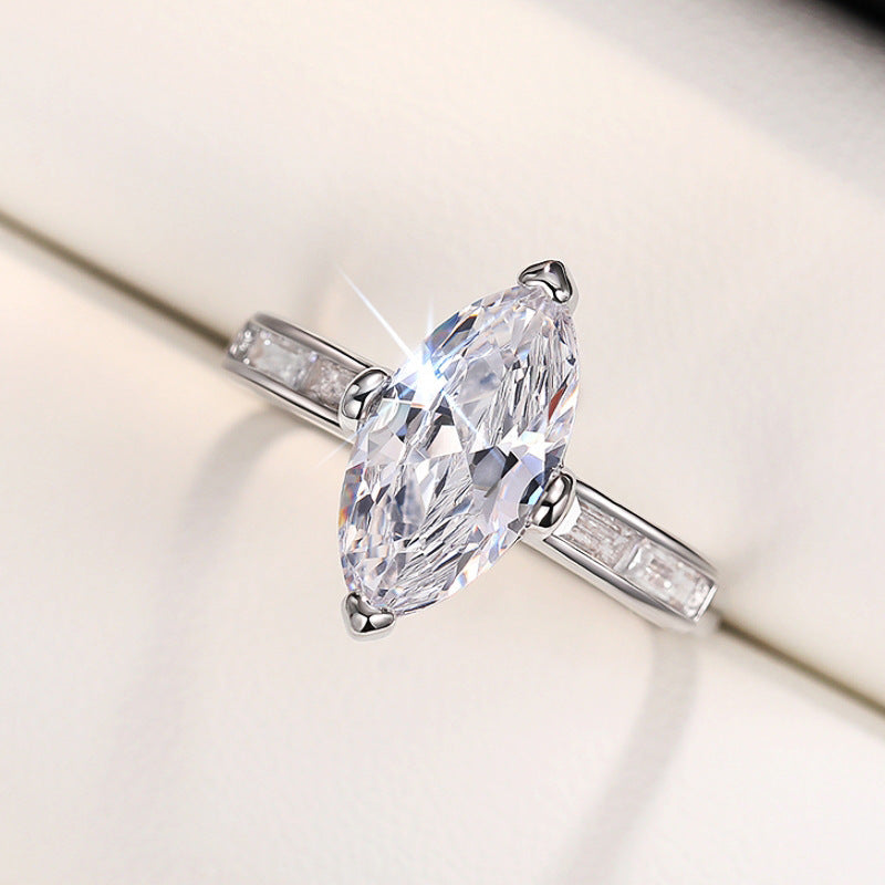Graceful Pendant Jewelry