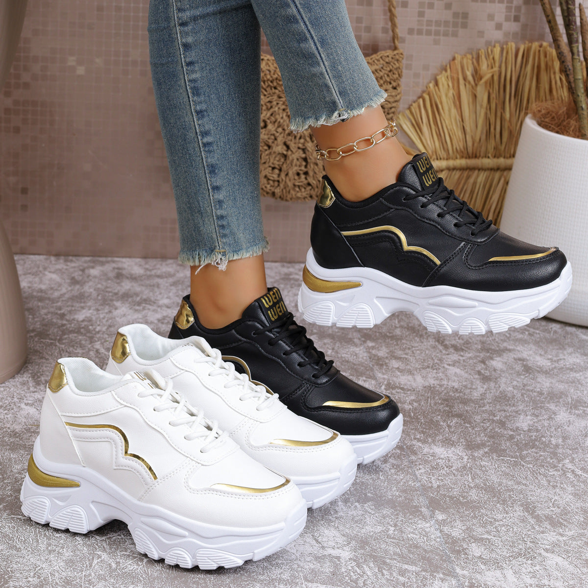 Weekend Lightweight Sneakers
