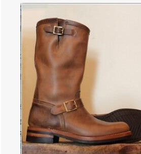 Minimal Zip-Up Boots