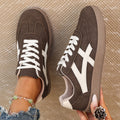 Weekend Easy Sneakers