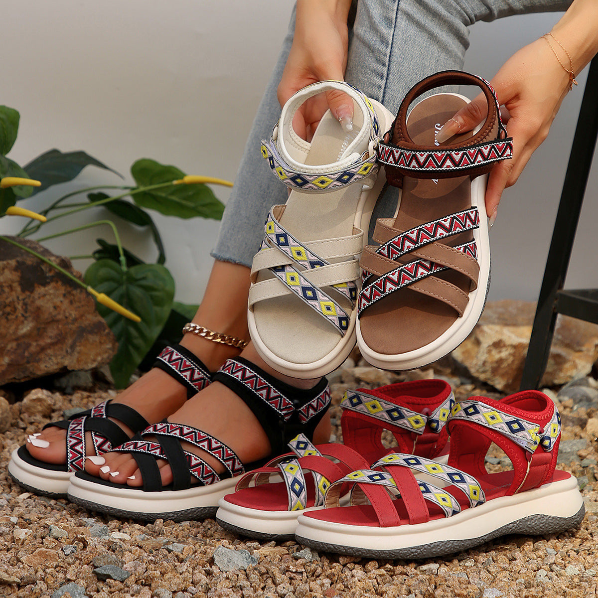 Light Raffia Sandals