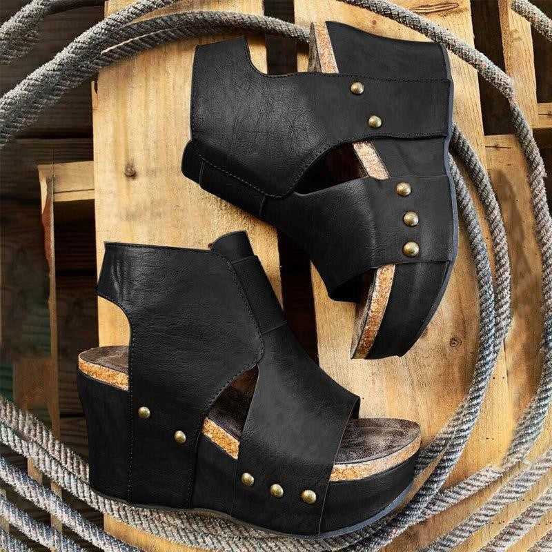 Minimal Soft Sandals