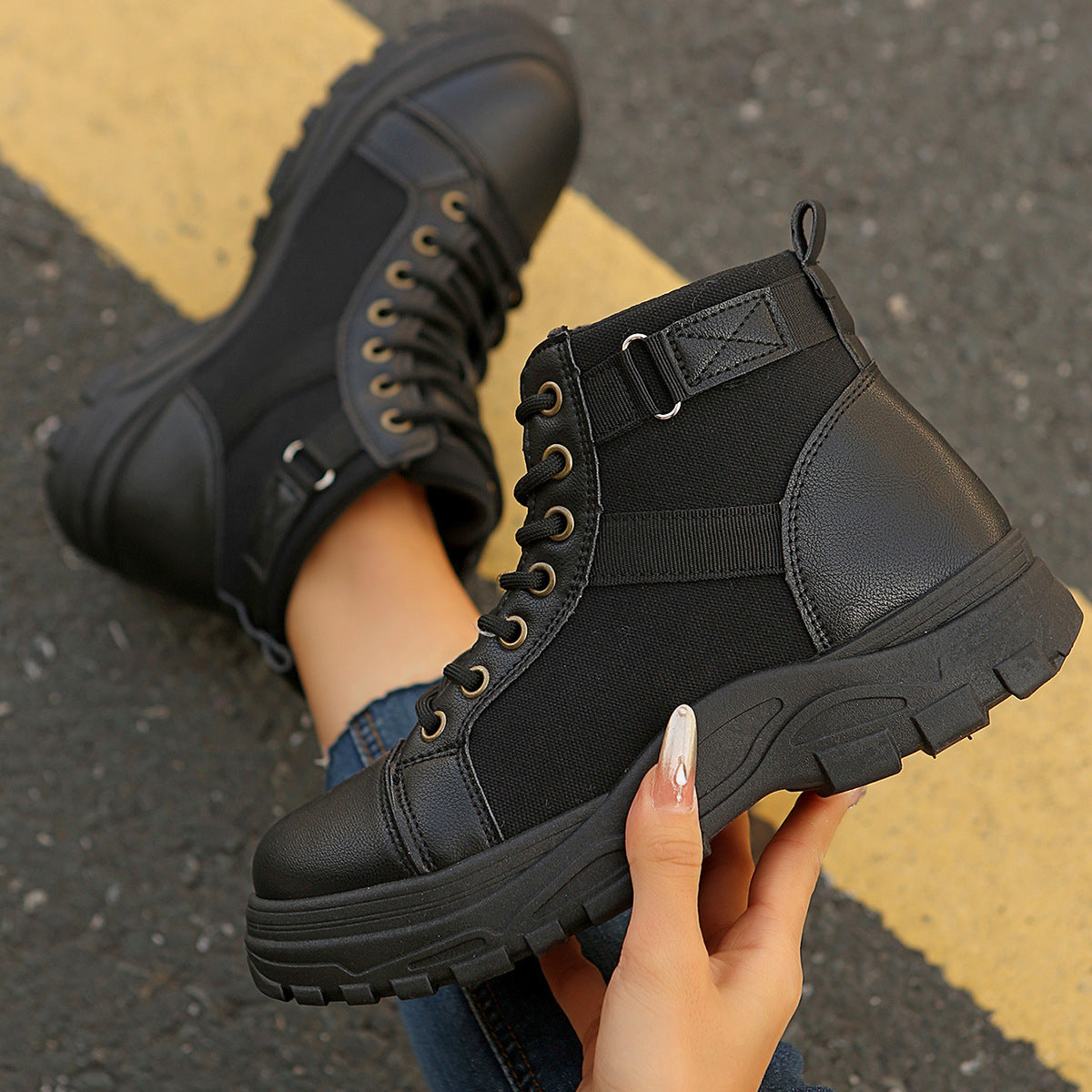 Relaxed Walking Sneakers
