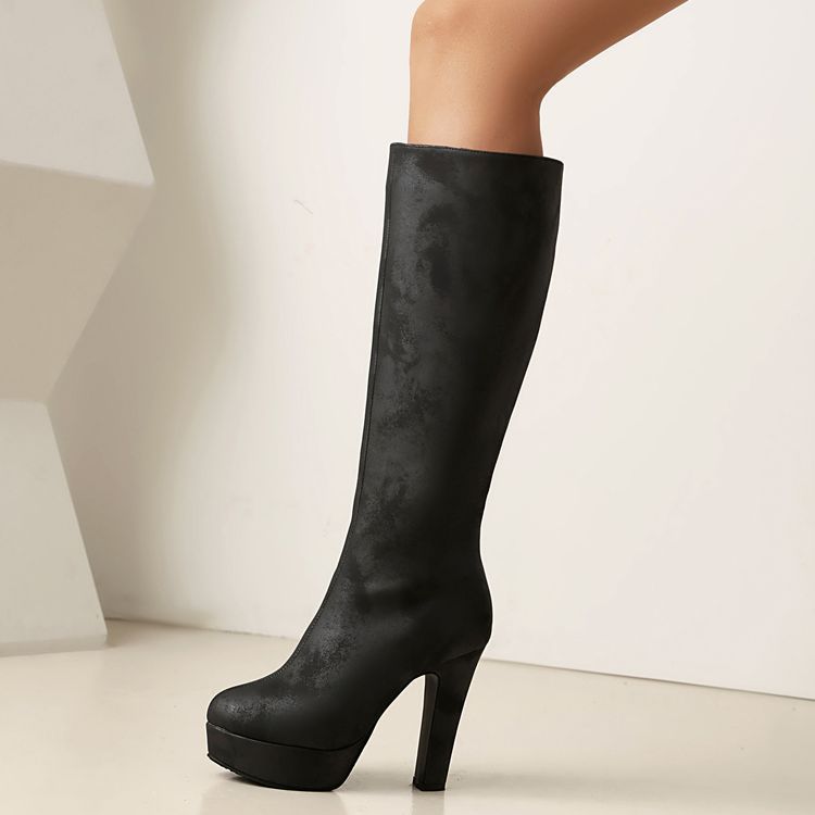 Light Buckled Boots