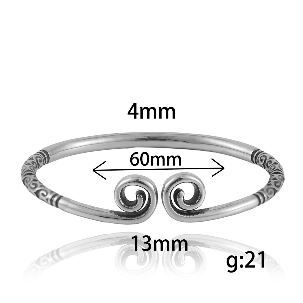 Graceful Floral Jewelry