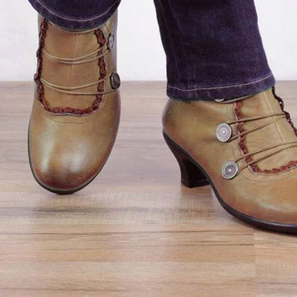 Airy Winter Boots