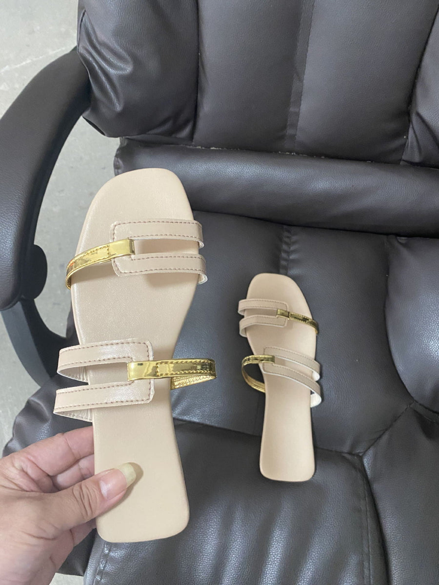 Natural Vacation Sandals