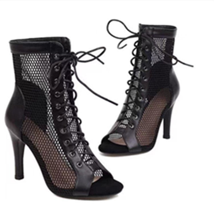 Timeless Lug-Sole Boots