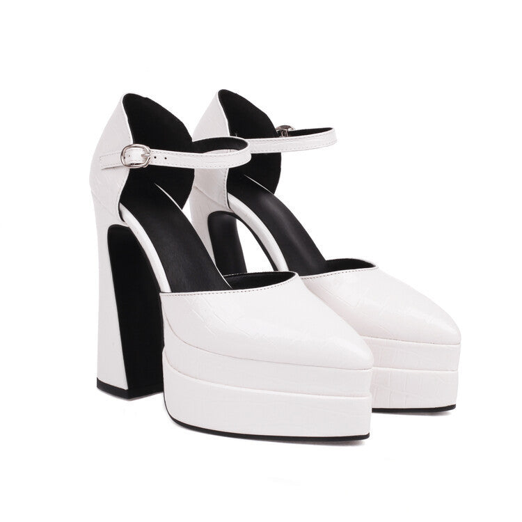 Comfortable Buckled Sandals