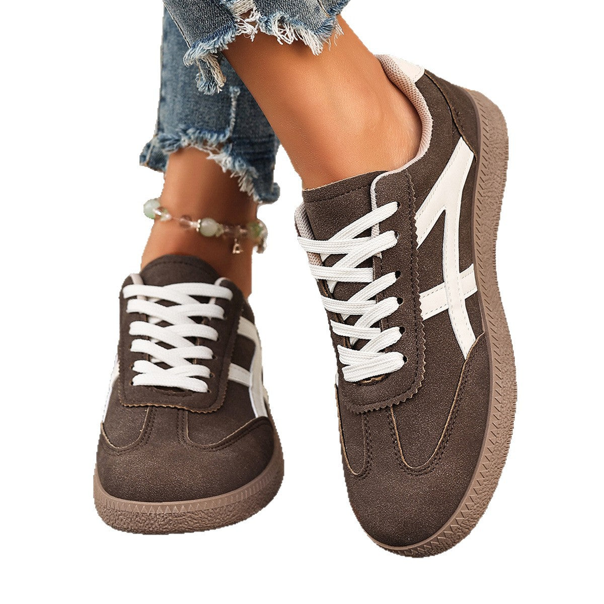 Weekend Easy Sneakers