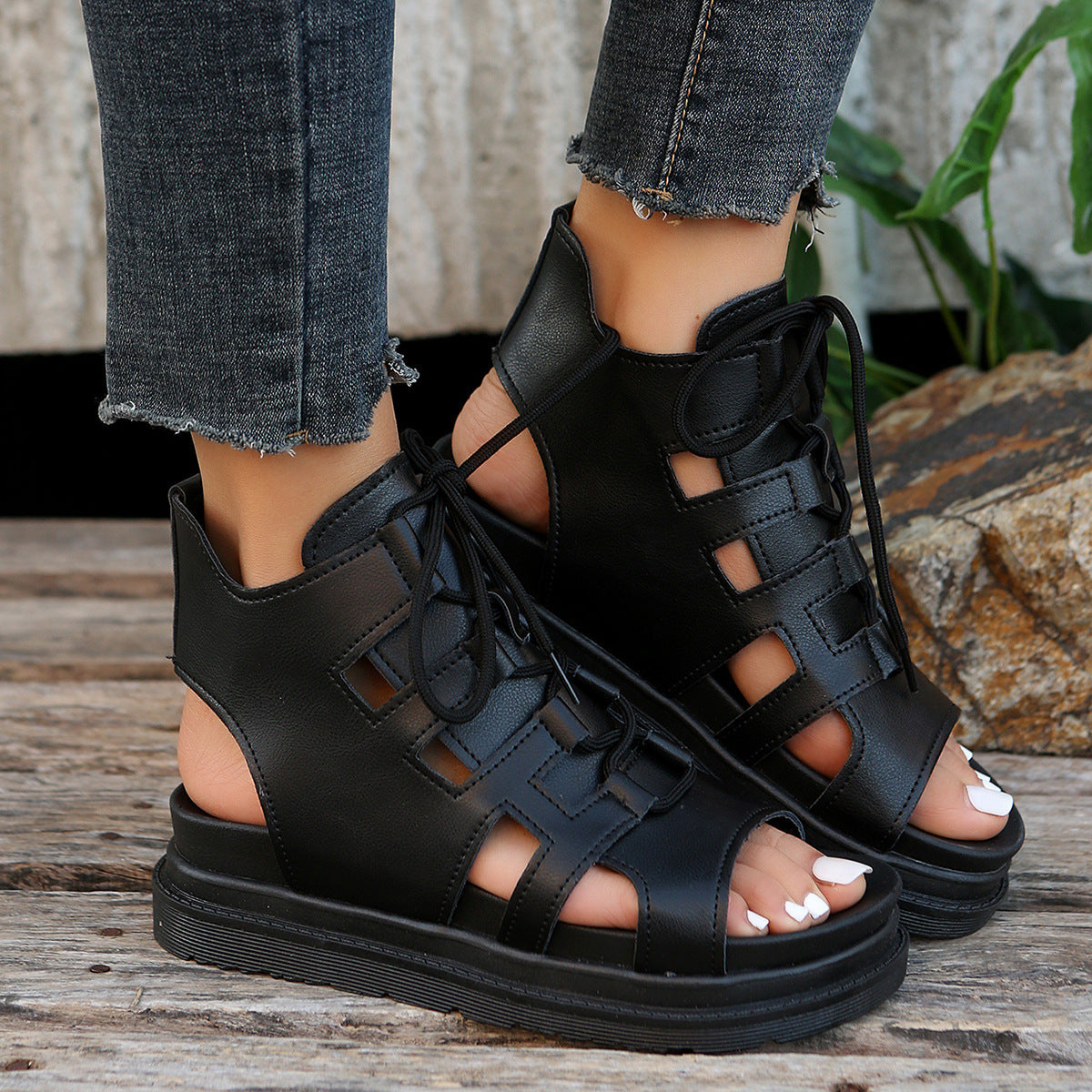 Fresh Raffia Sandals