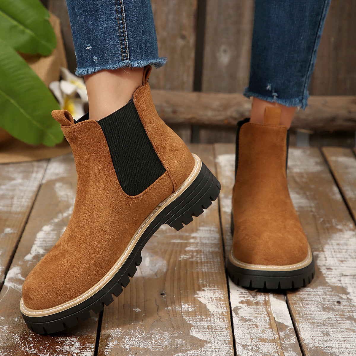 Light Side-Zip Boots