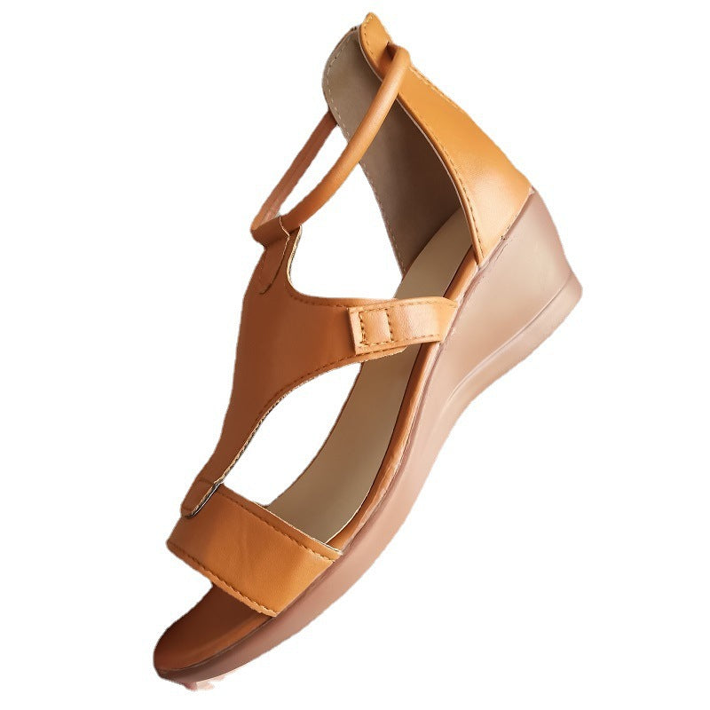 Weekend Flat Sandals