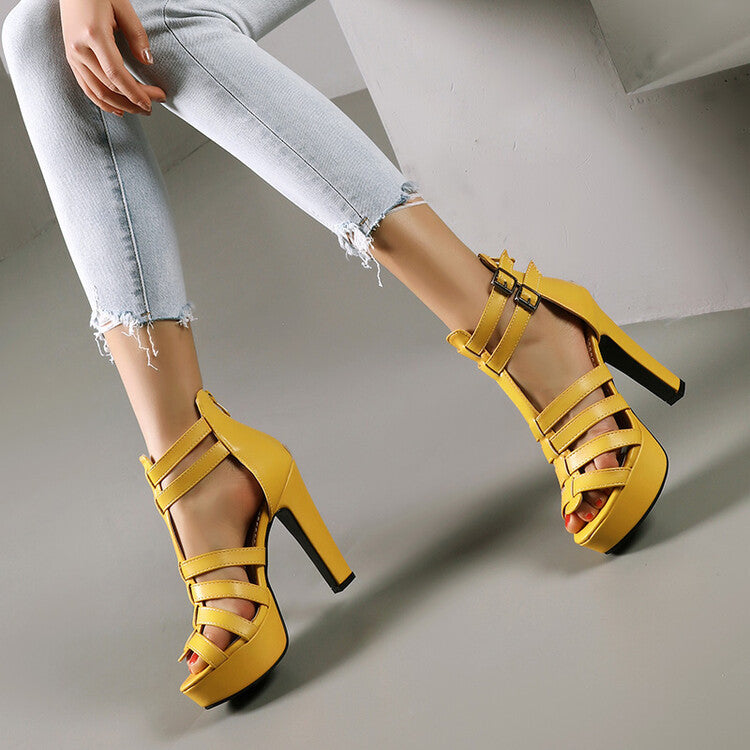 Relaxed Raffia Sandals