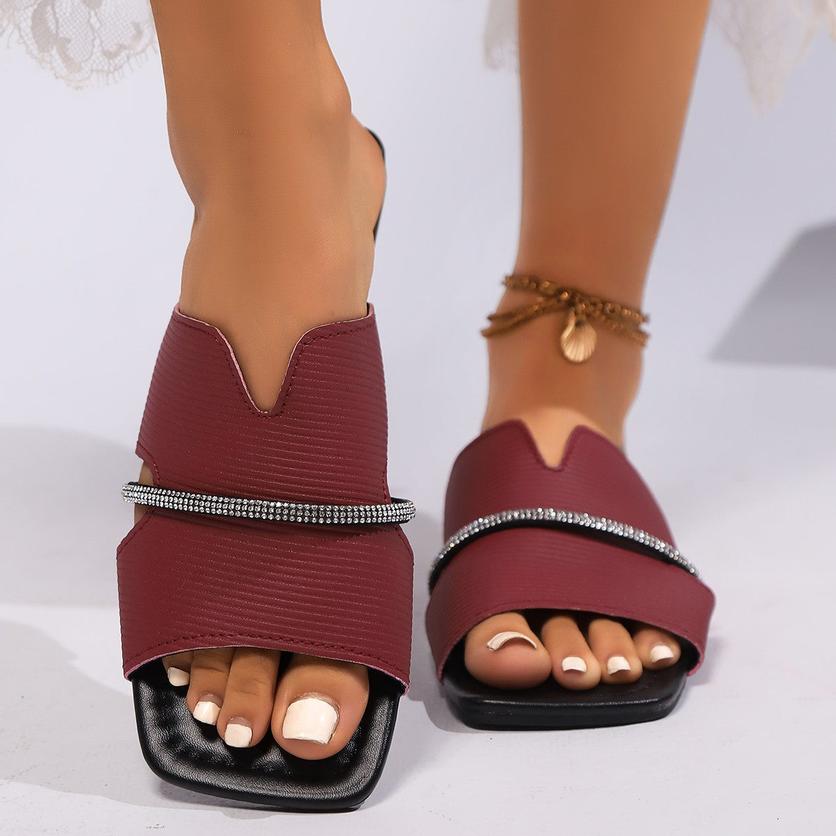 Light Lightweight Sandals