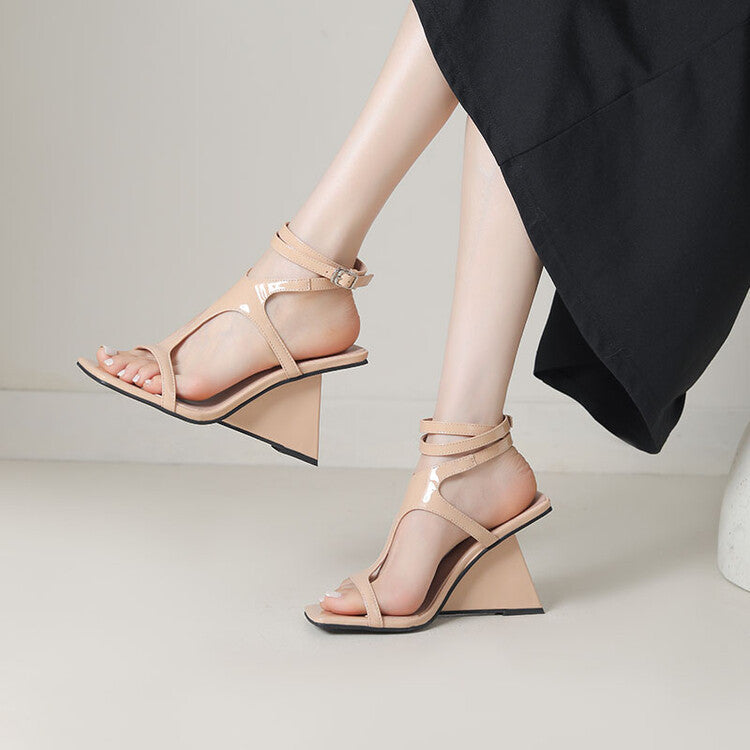 Weekend Metallic Sandals