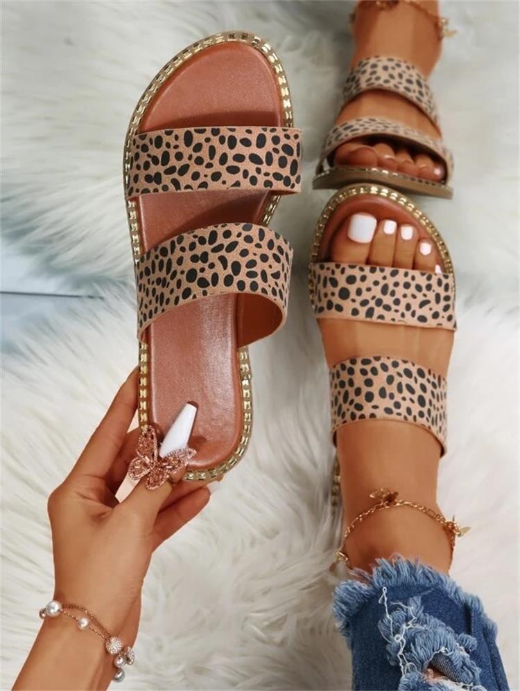 Relaxed Braided Sandals