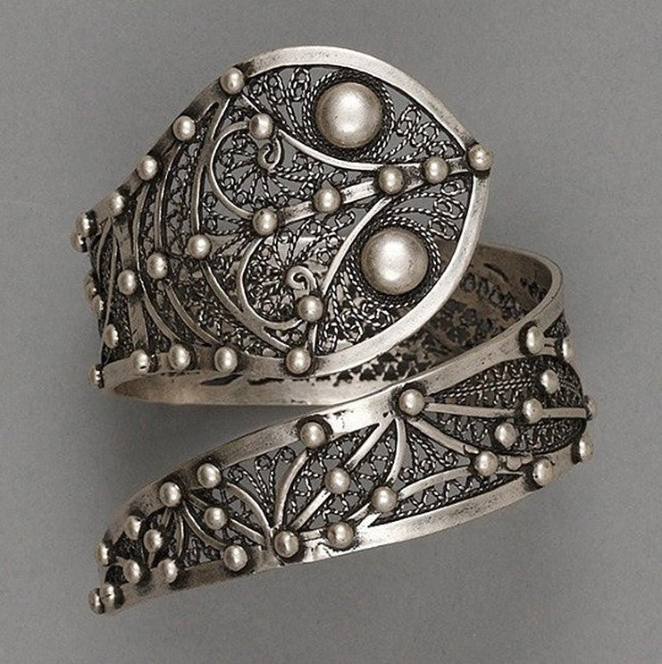 Classic Bracelet Jewelry