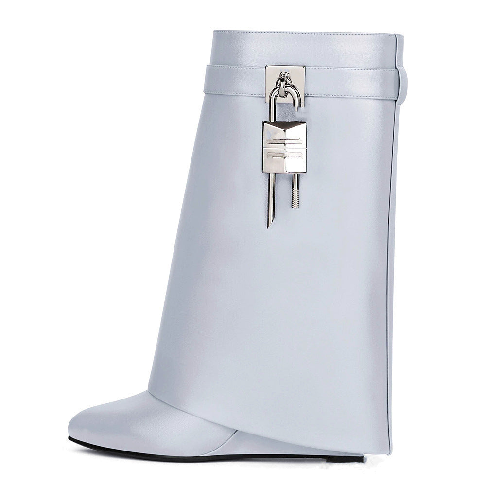 Travel Textured Boots
