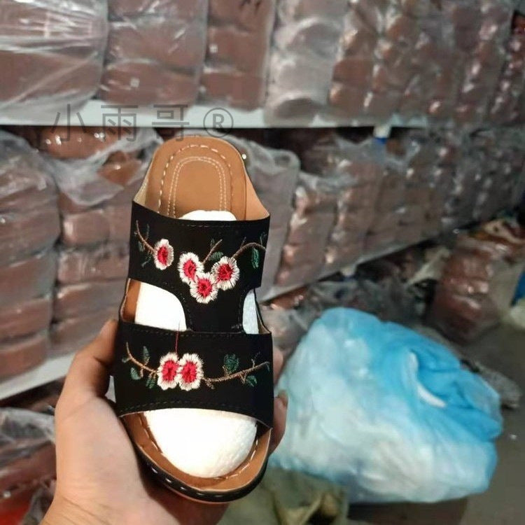 Breezy Classic Sandals