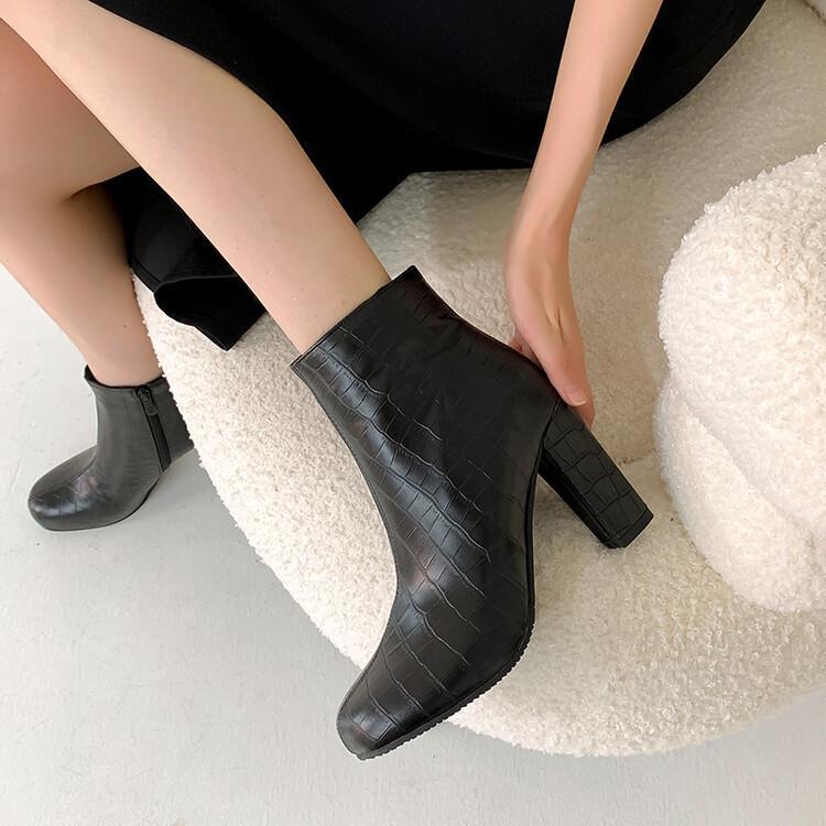 Soft Chelsea Boots