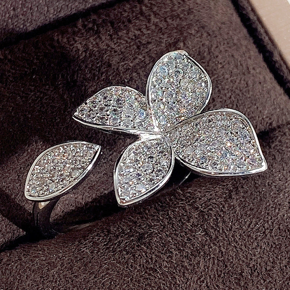 Romantic Vintage Jewelry