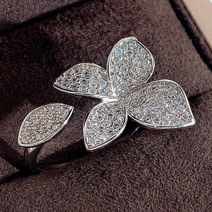 Romantic Vintage Jewelry