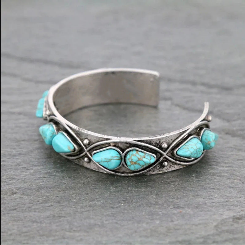 Timeless Chain Jewelry