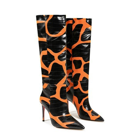 Relaxed Suede Boots
