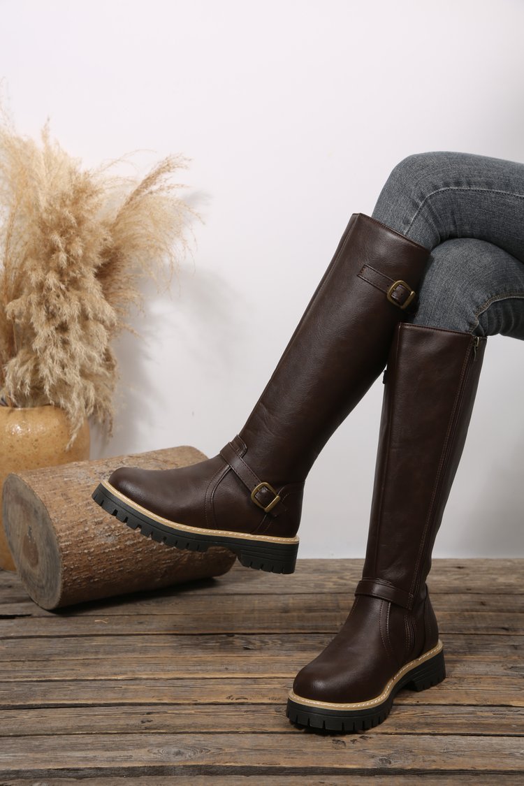 Sunny Chelsea Boots
