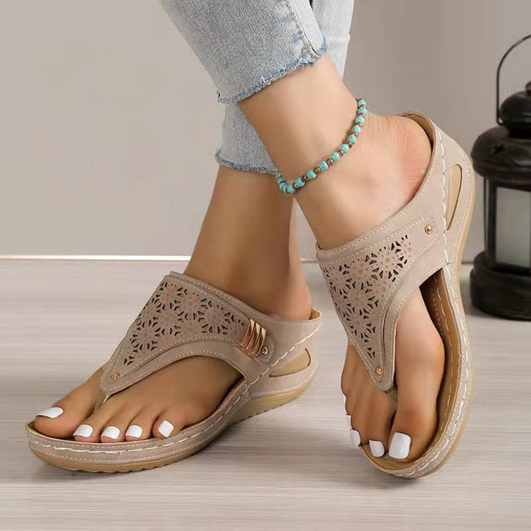 Airy Flat Sandals