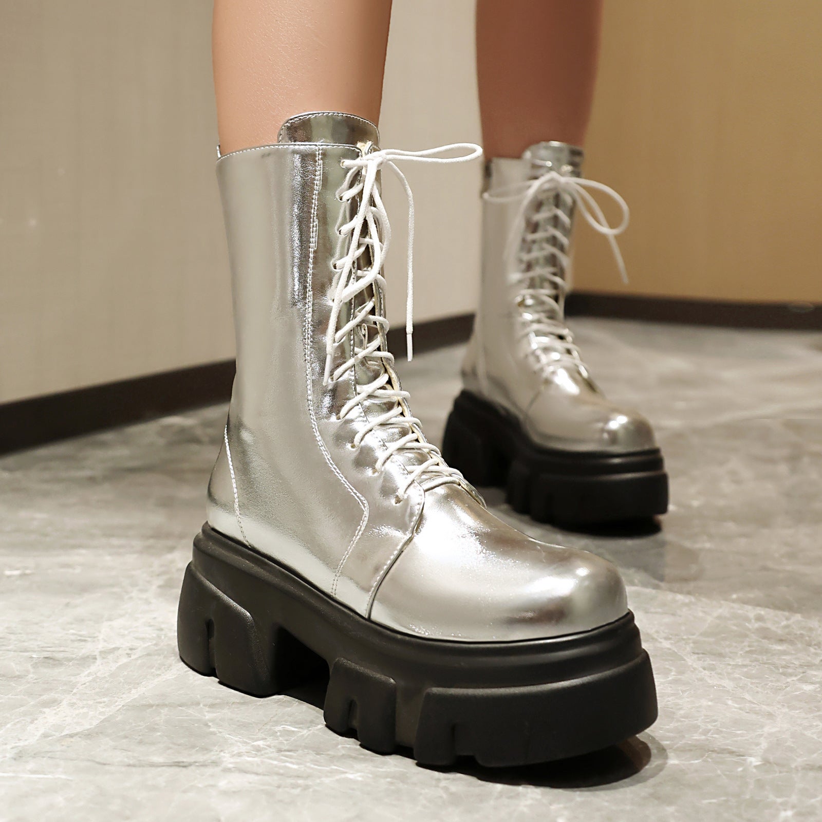 Simple Zip-Up Boots