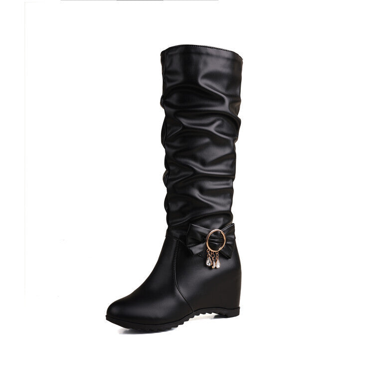 Clean Warm Boots
