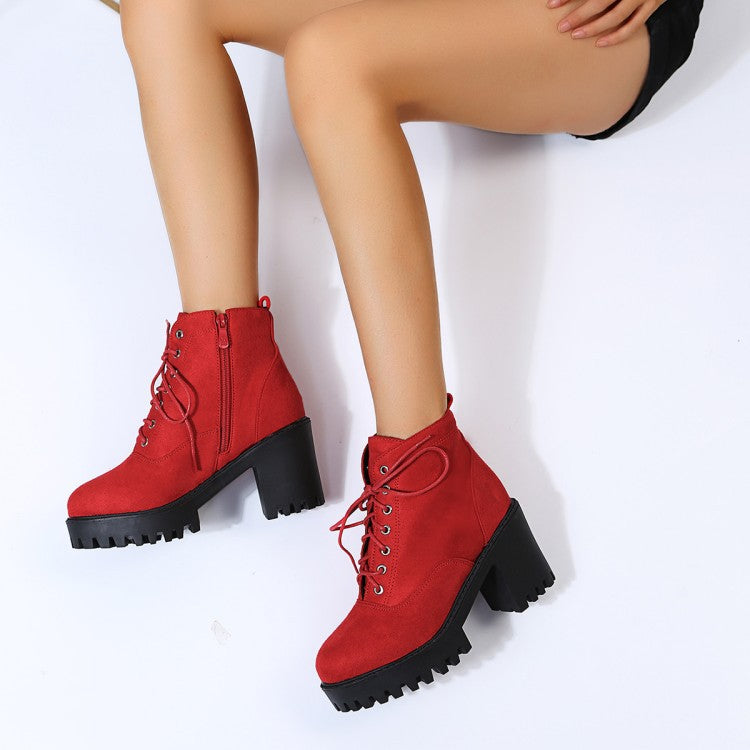 Relaxed Chelsea Boots