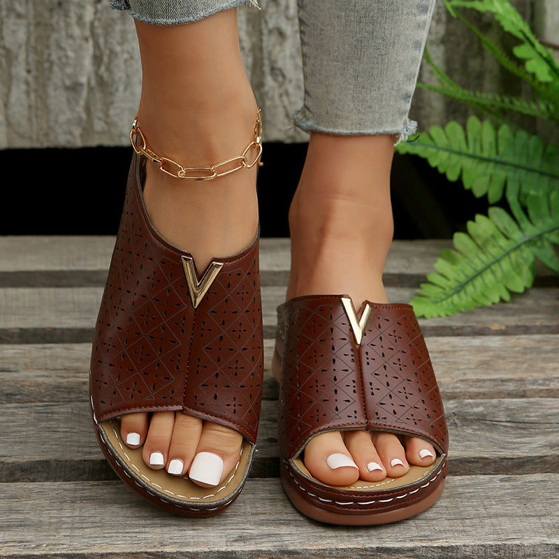Relaxed Wedge Sandals