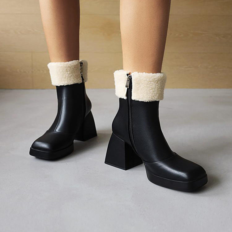 Relaxed Chelsea Boots