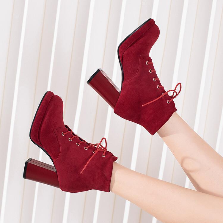 Comfortable Textured Boots