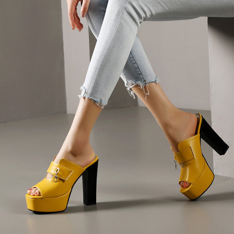 Weekend Resort Sandals
