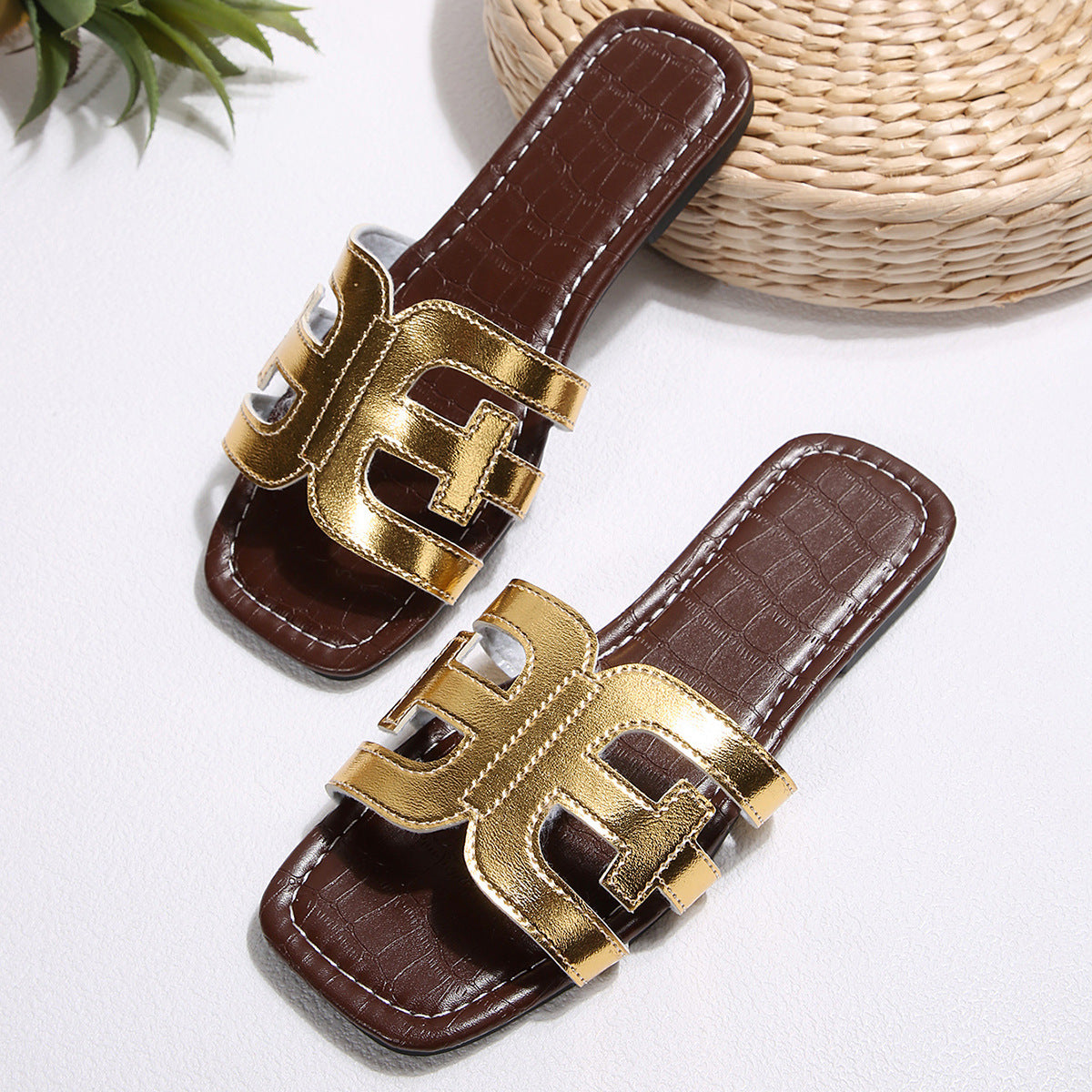 Daily Minimal Sandals