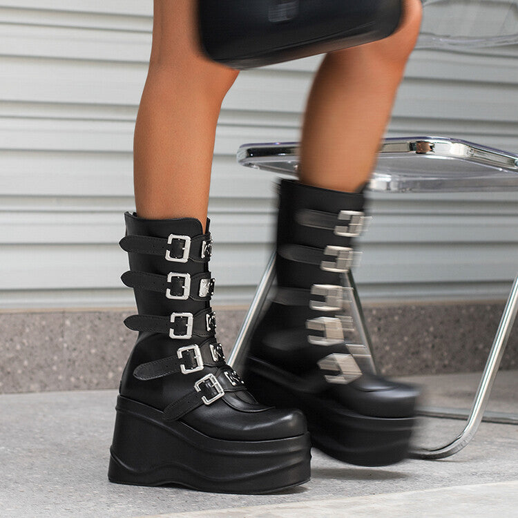 Daily Chelsea Boots