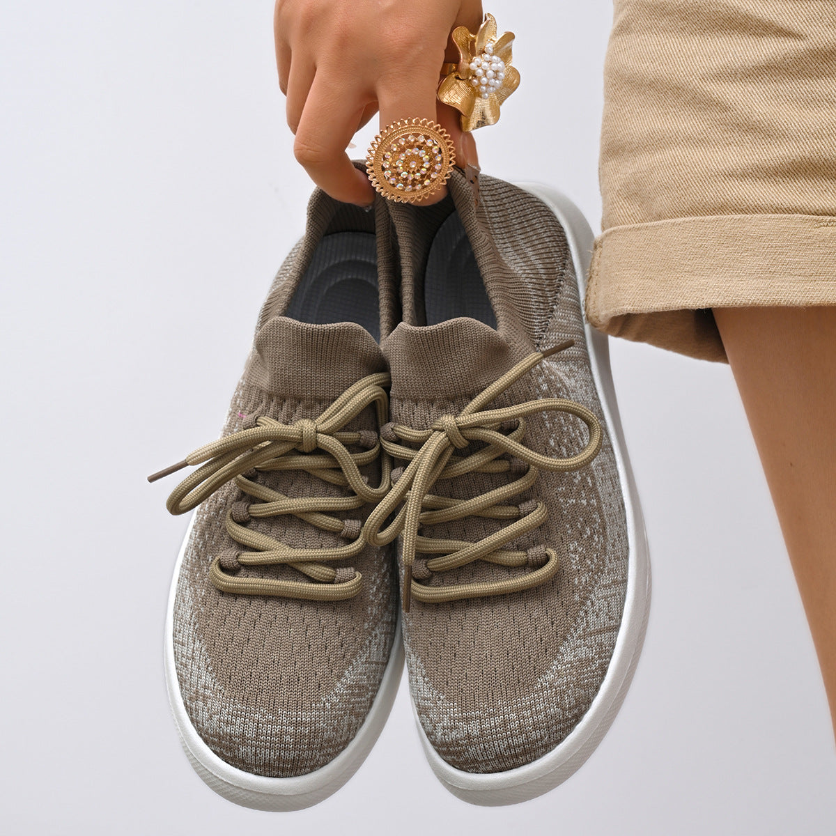 Minimal Flexible Sneakers