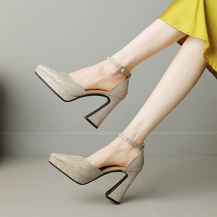 Relaxed Wedge Sandals