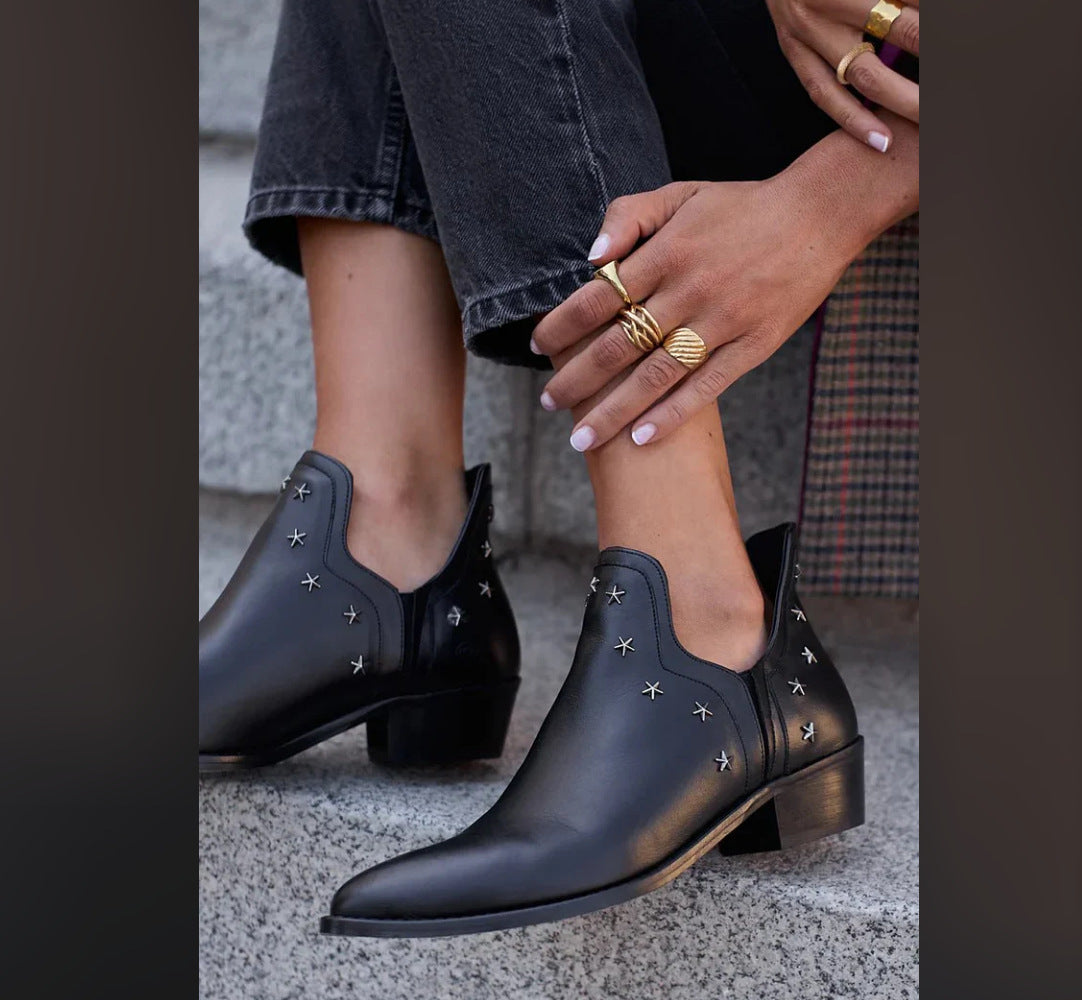 Comfortable Buckled Boots