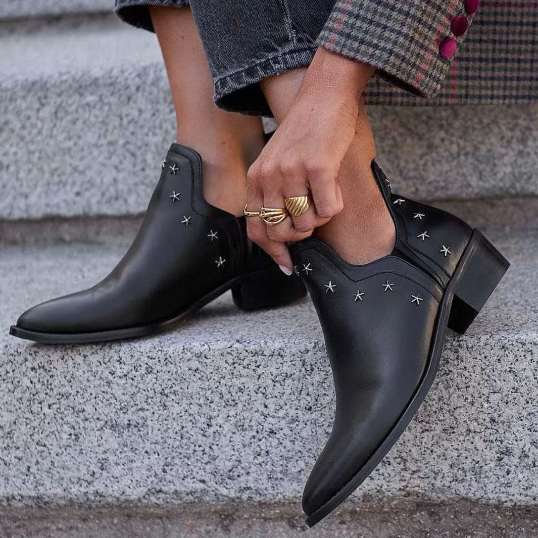 Comfortable Buckled Boots