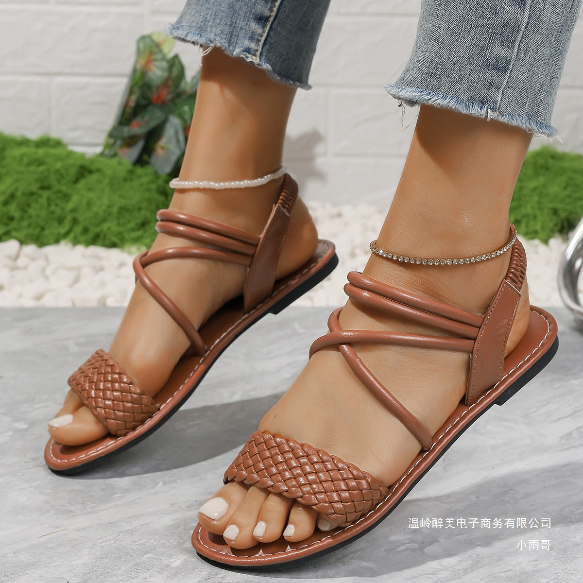 Resort Open-Toe Sandals