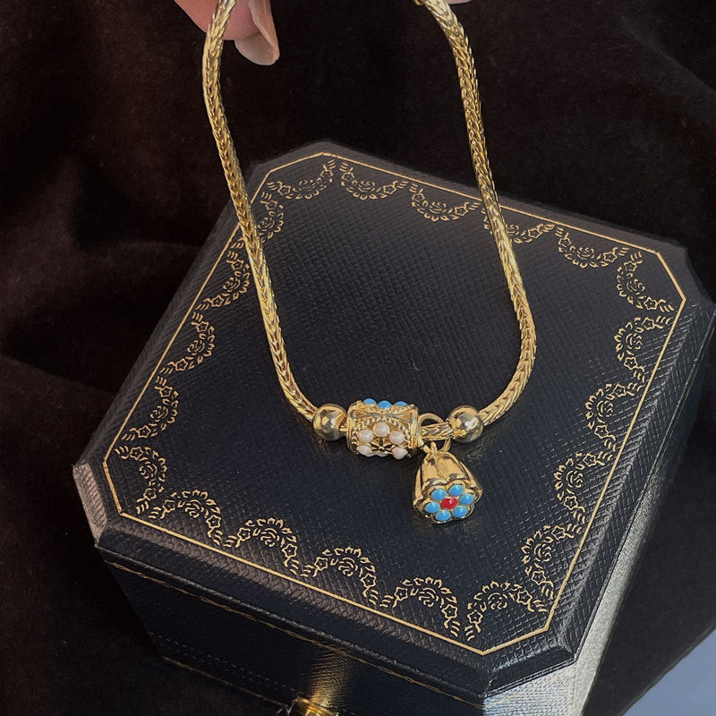 Clean Romantic Jewelry