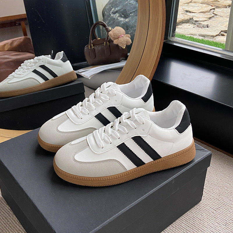 Easy Canvas Sneakers