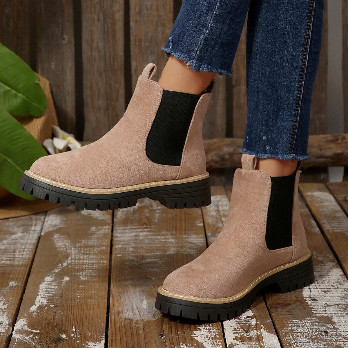 Light Side-Zip Boots